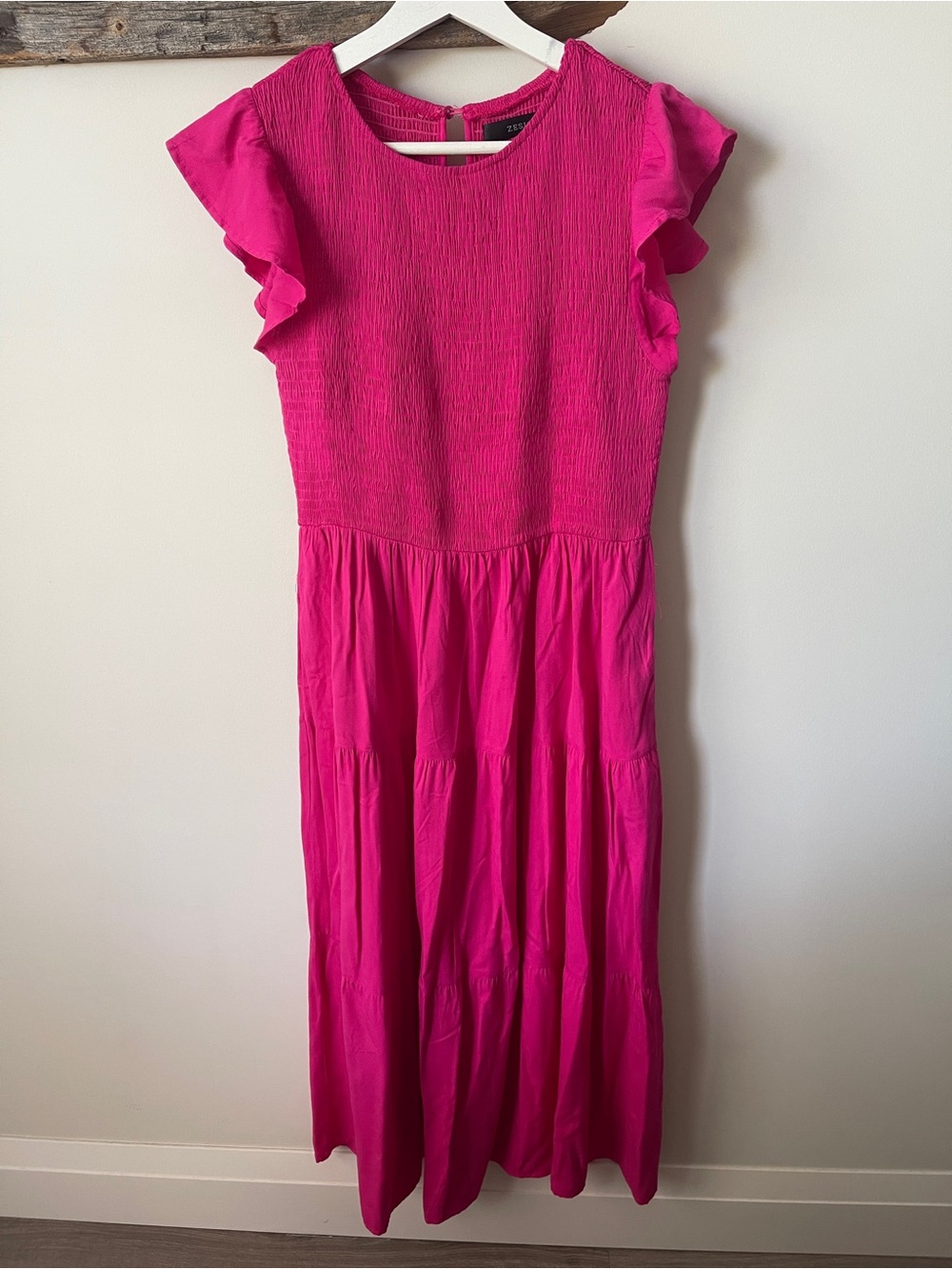 Zesica Fuchsia Pink Flutter-Sleeve Tiered Maxi Dress - Picture 2 of 6